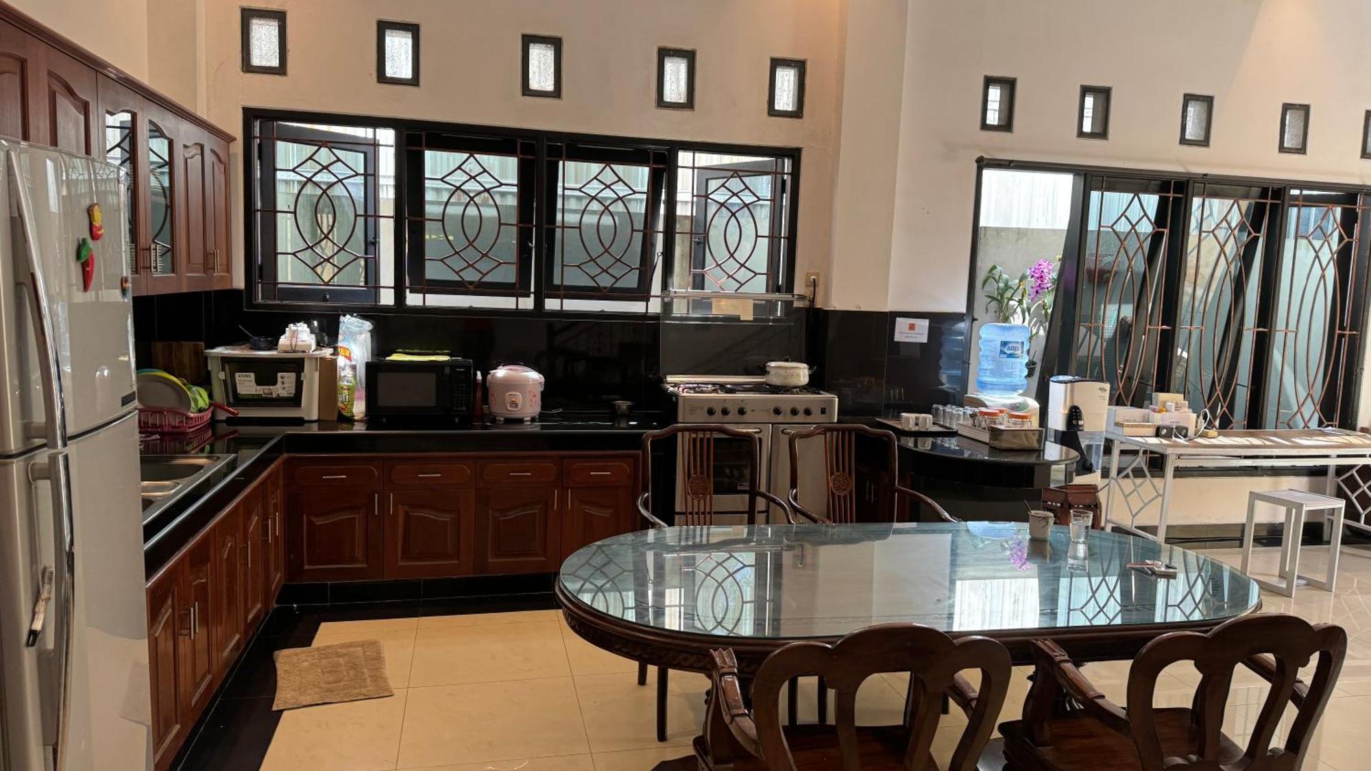 Fora Capsule Hostel Tuban Kuta Lombok Exteriér fotografie