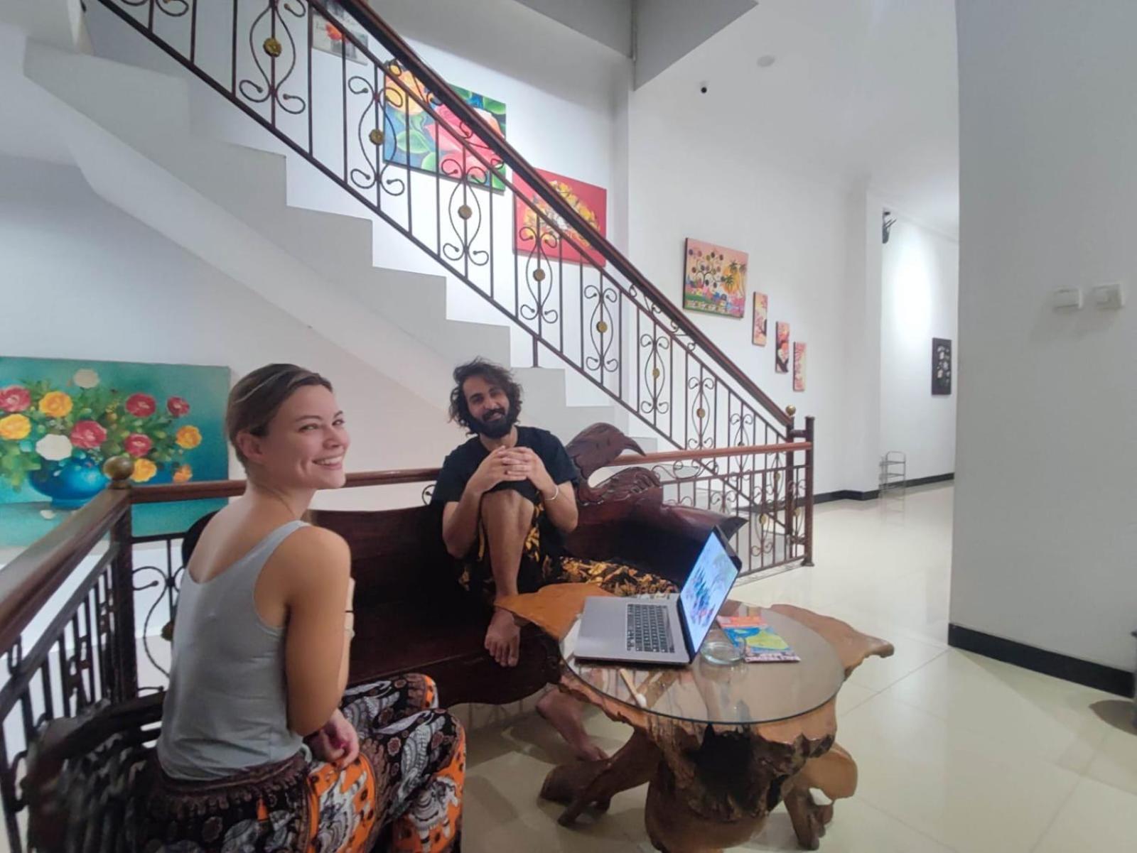 Fora Capsule Hostel Tuban Kuta Lombok Exteriér fotografie